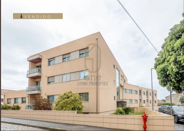 Apartamento T2 para Venda em Gulpilhares e Valadares