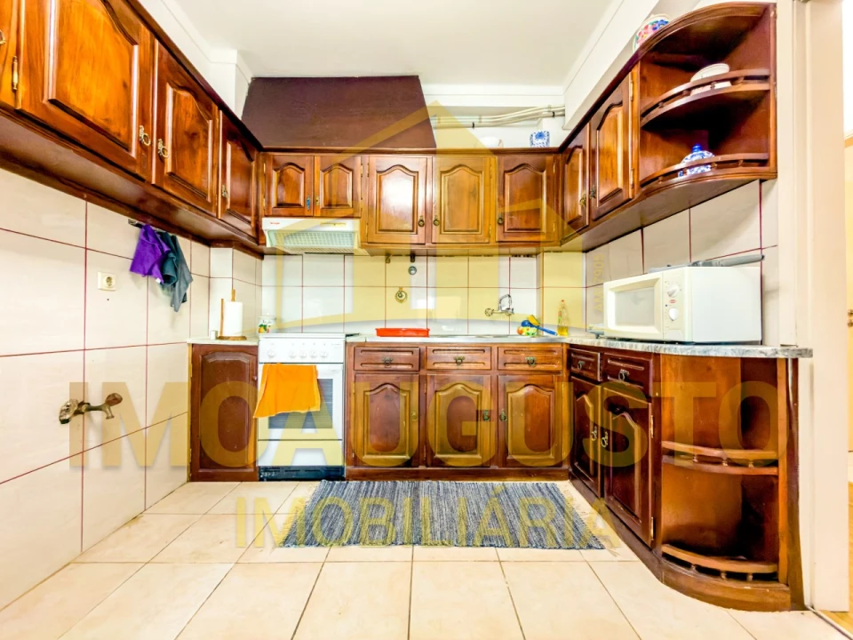 Apartamento T2 para Venda em Guarda Foto 1