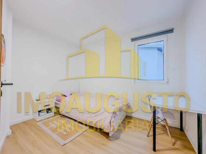 Apartamento T4 para Venda em Guarda Foto 9