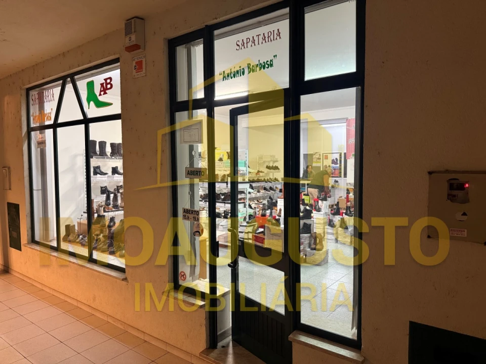 Loja para Venda em Guarda Foto 1