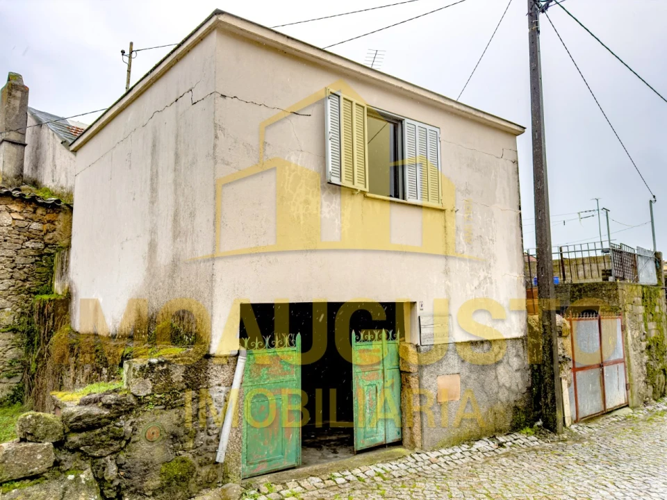 Moradia T2 para Venda em Aldeia Velha Foto 1