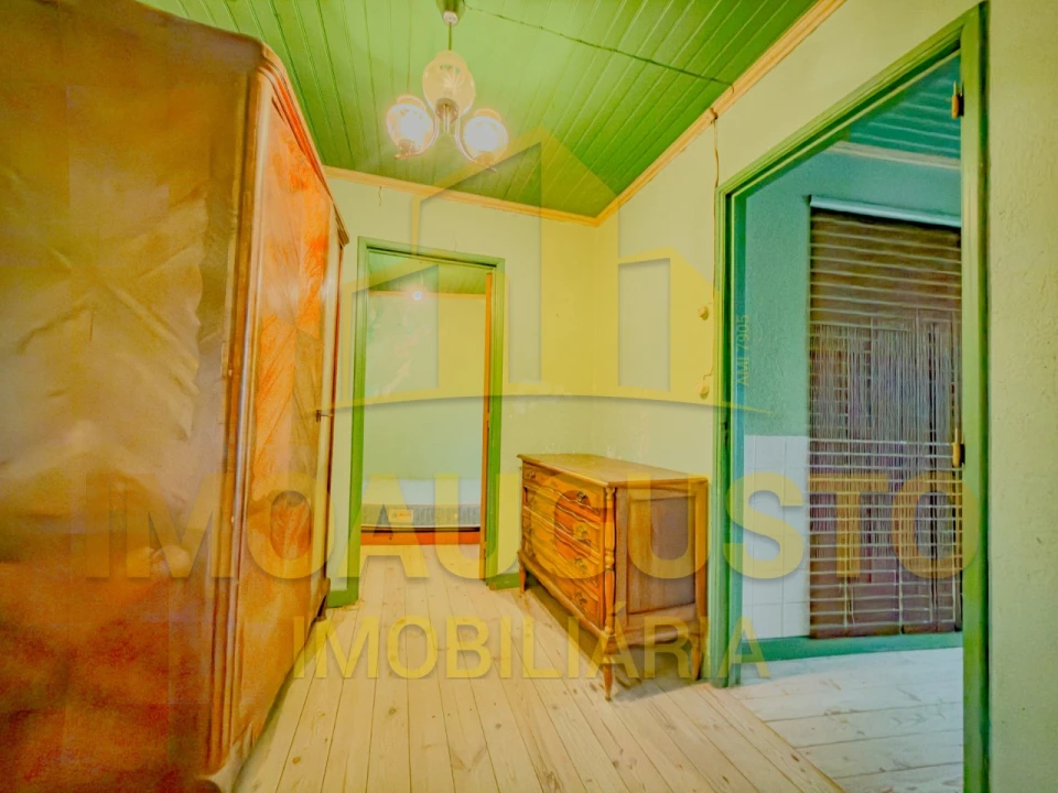 Moradia T2 para Venda em Aldeia Velha Foto 12