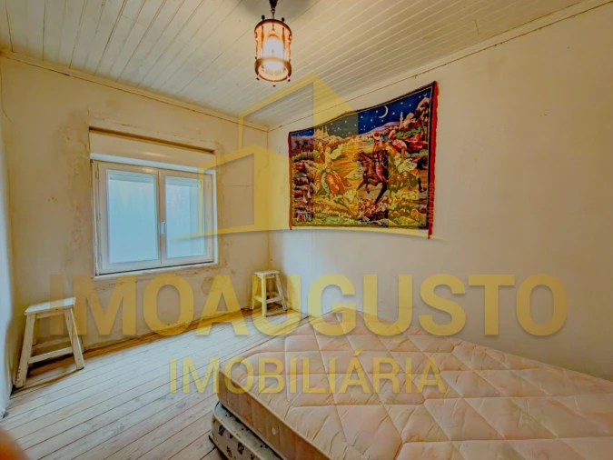 Moradia T2 para Venda em Aldeia Velha Foto 9