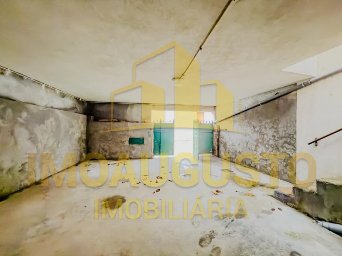 Moradia T2 para Venda em Aldeia Velha Foto 16