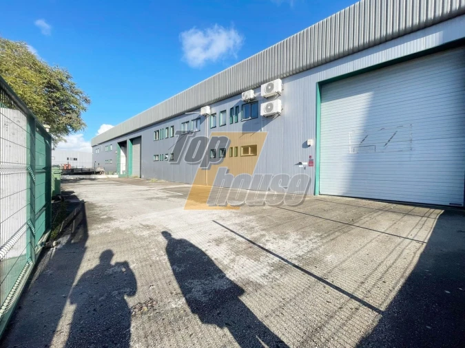 Armazém para Arrendamento em Seixal, Arrentela e Aldeia de Paio Pires
