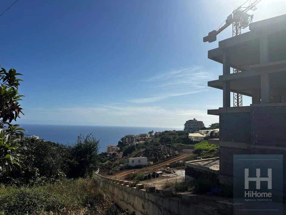 Apartamento T3 para Venda em Calheta Foto 7