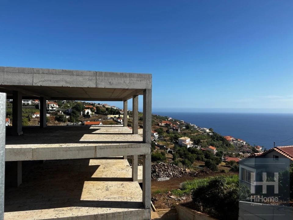 Apartamento T3 para Venda em Calheta Foto 12