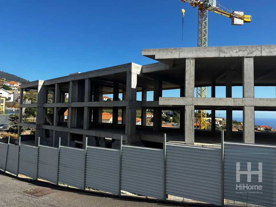 Apartamento T1 para Venda em Calheta Foto 17