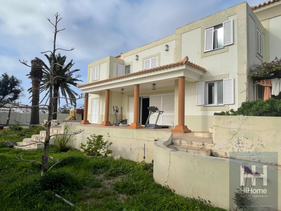 Moradia T4 para Venda em Porto Santo Foto 2