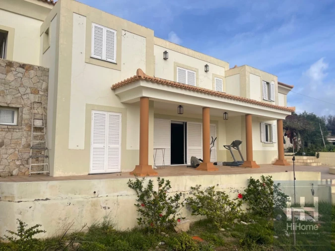 Moradia T4 para Venda em Porto Santo Foto 4