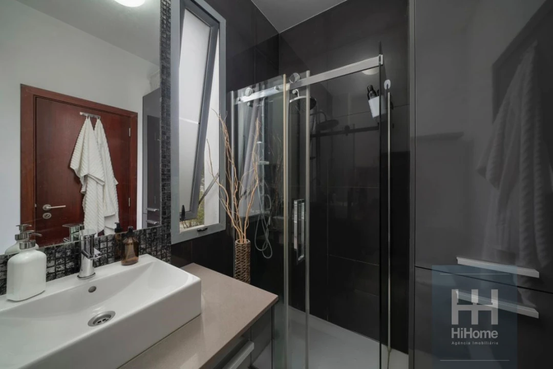 Moradia T2 para Venda em Porto Santo Foto 12