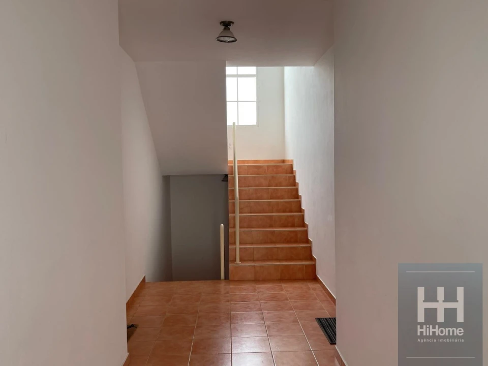 Apartamento T2 para Venda em Porto Santo Foto 5