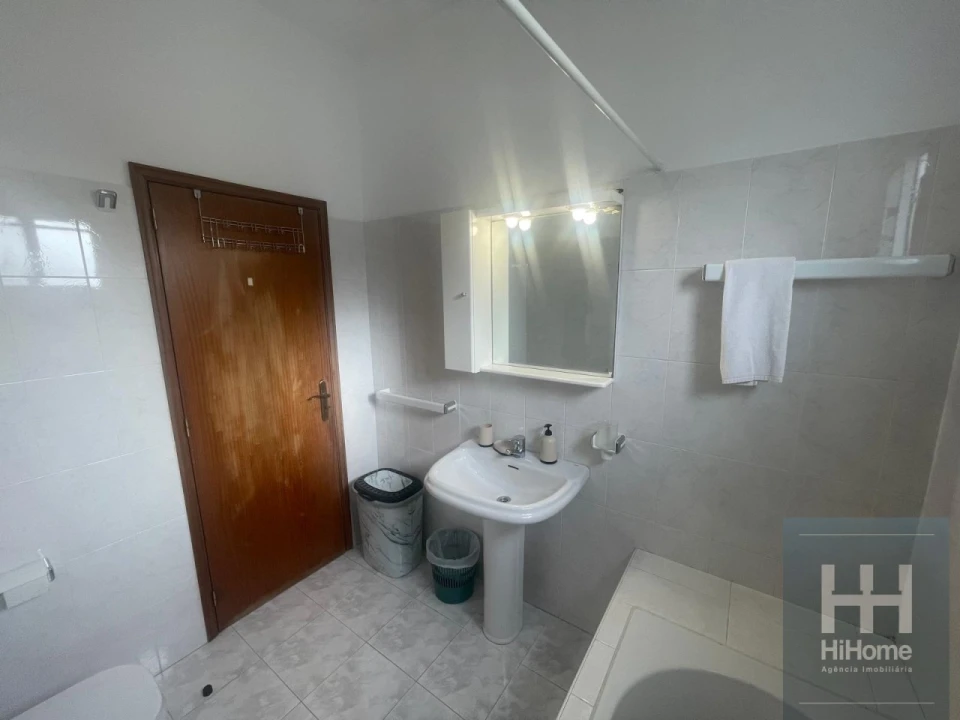 Apartamento T2 para Venda em Porto Santo Foto 22