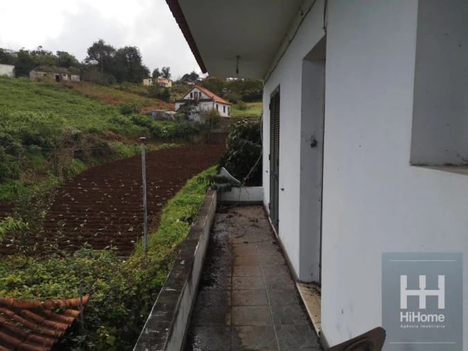 Moradia T3 para Venda em Santana Foto 2