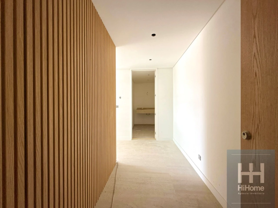 Apartamento T2 para Venda em Camara de Lobos Foto 4