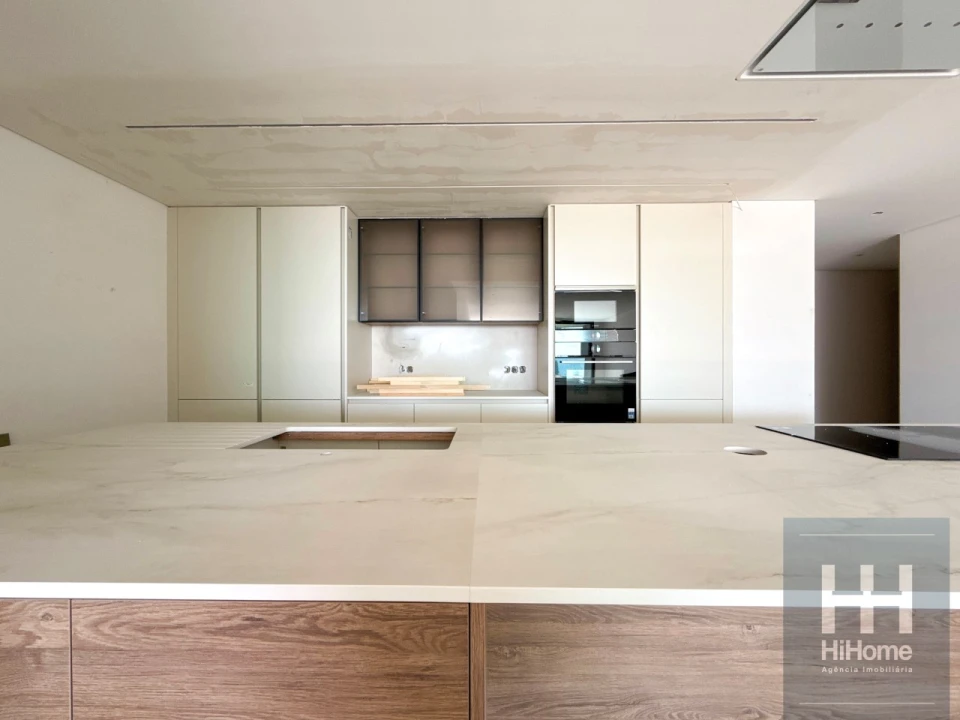 Apartamento T2 para Venda em Camara de Lobos Foto 8