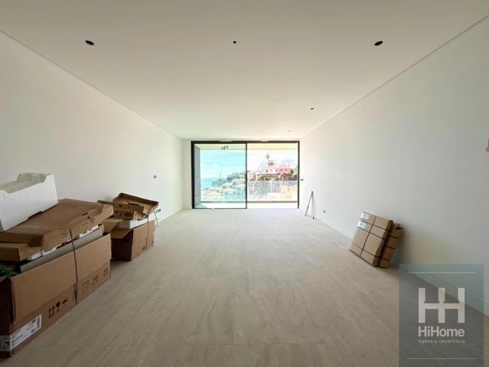 Apartamento T2 para Venda em Camara de Lobos Foto 9