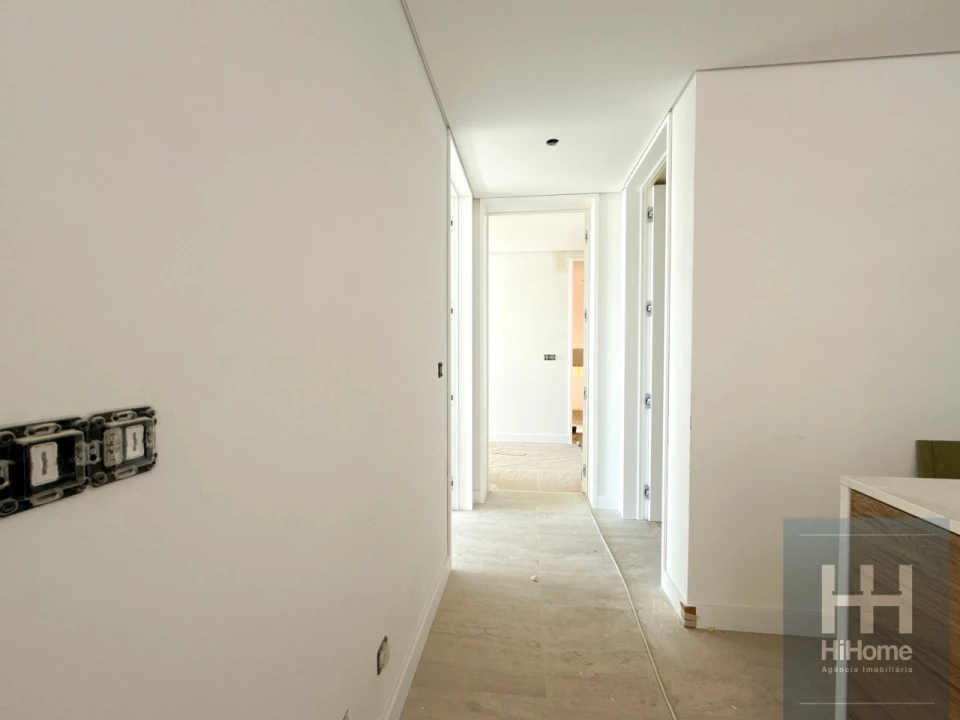 Apartamento T2 para Venda em Camara de Lobos Foto 12
