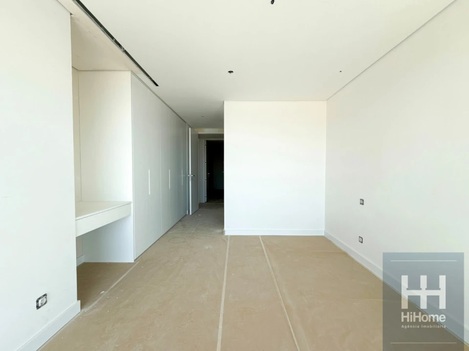 Apartamento T2 para Venda em Camara de Lobos Foto 14