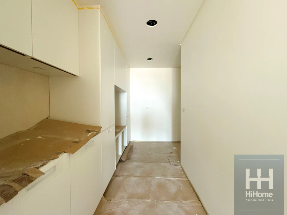 Apartamento T2 para Venda em Camara de Lobos Foto 15