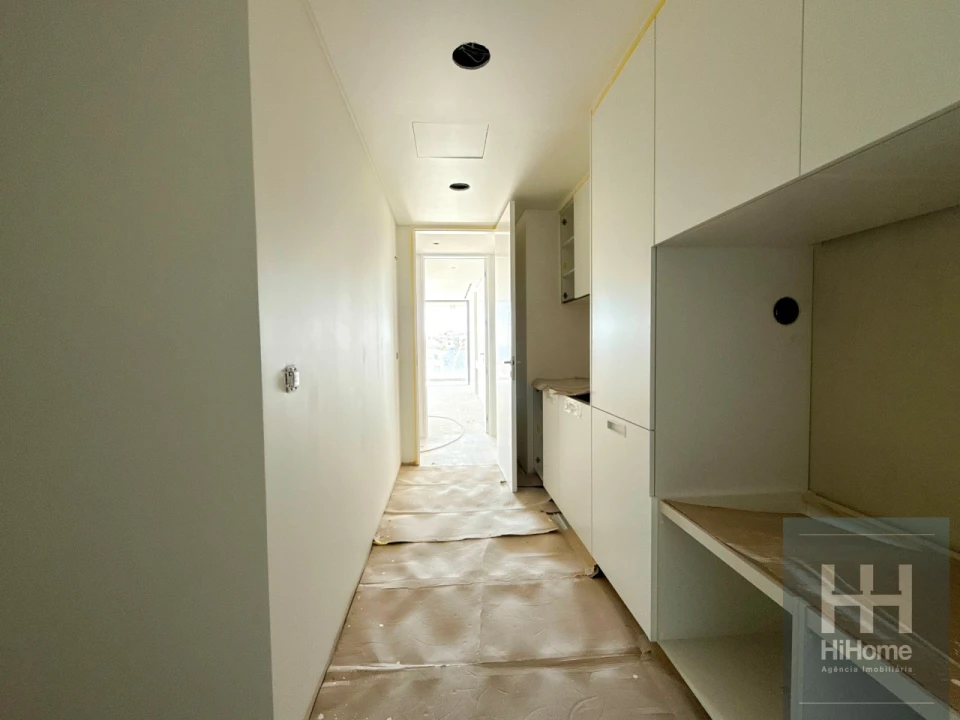 Apartamento T2 para Venda em Camara de Lobos Foto 16