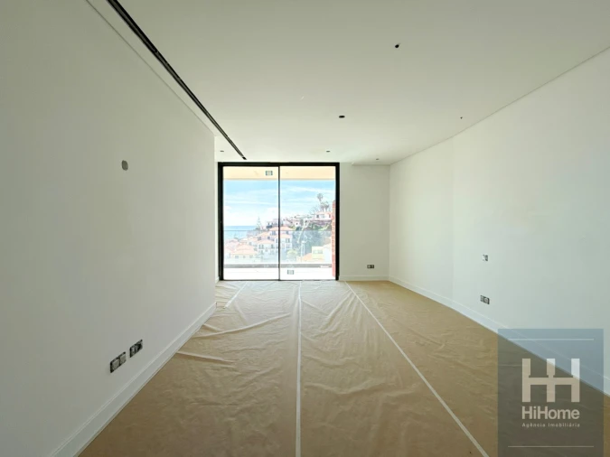 Apartamento T2 para Venda em Camara de Lobos Foto 17