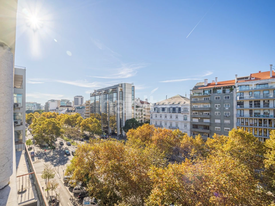 Apartamento T4 para Arrendamento em Avenidas Novas Foto 9