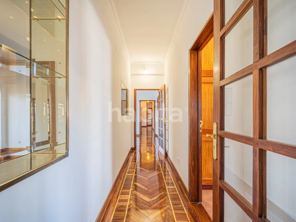 Apartamento T4 para Arrendamento em Avenidas Novas Foto 30