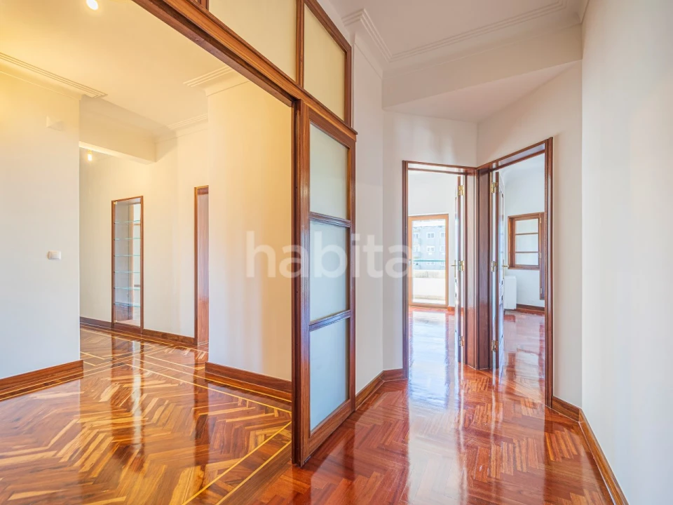 Apartamento T4 para Arrendamento em Avenidas Novas Foto 44