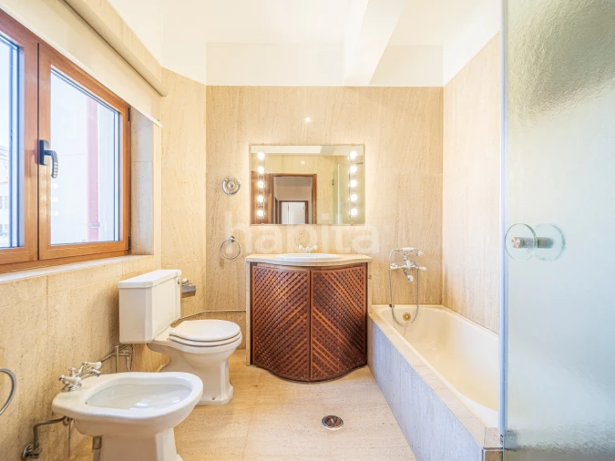 Apartamento T4 para Arrendamento em Avenidas Novas Foto 40