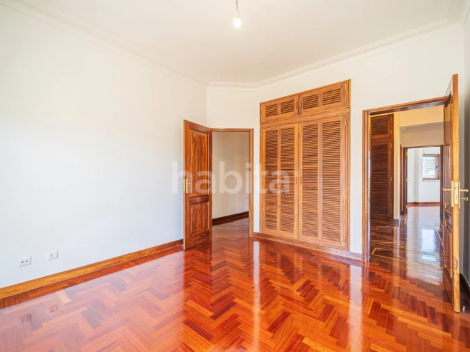 Apartamento T4 para Arrendamento em Avenidas Novas Foto 46