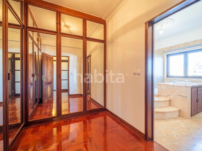 Apartamento T4 para Arrendamento em Avenidas Novas Foto 50