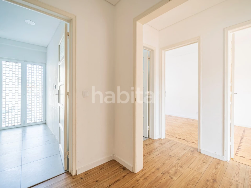 Apartamento T2 para Venda em Queluz e Belas Foto 7