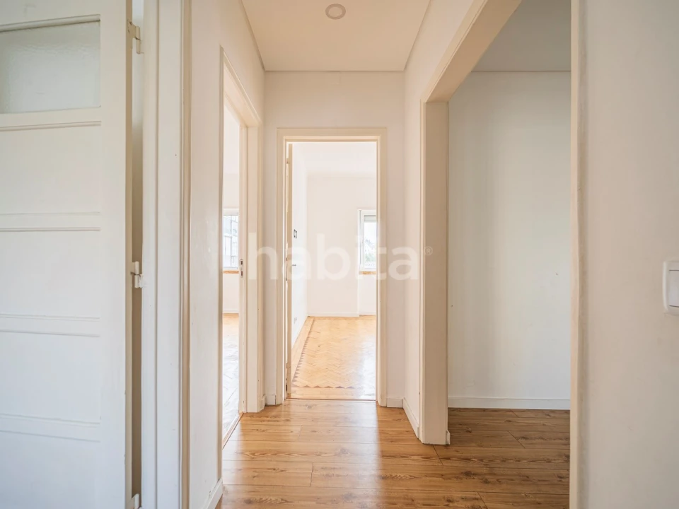 Apartamento T2 para Venda em Queluz e Belas Foto 13