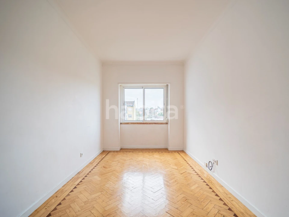 Apartamento T2 para Venda em Queluz e Belas Foto 17