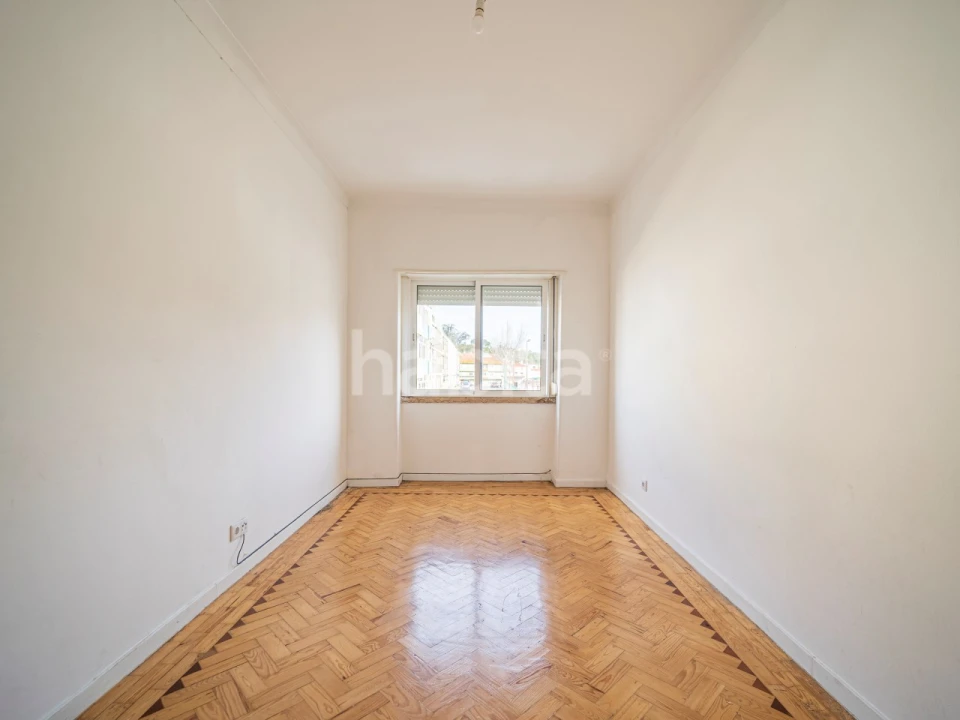 Apartamento T2 para Venda em Queluz e Belas Foto 6