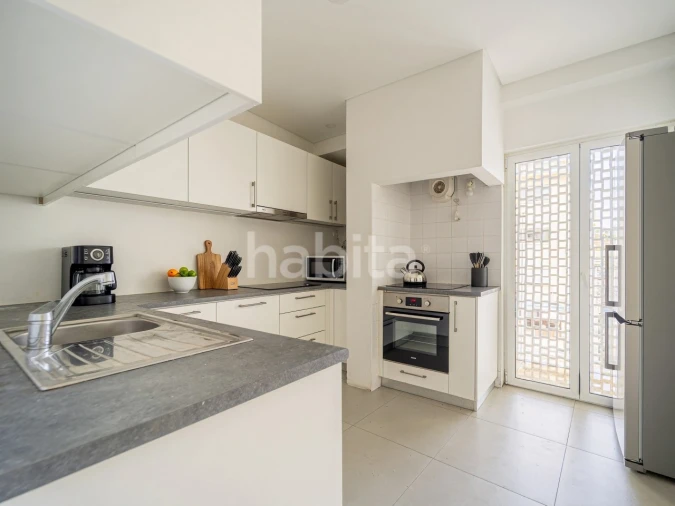 Apartamento T2 para Venda em Queluz e Belas Foto 3