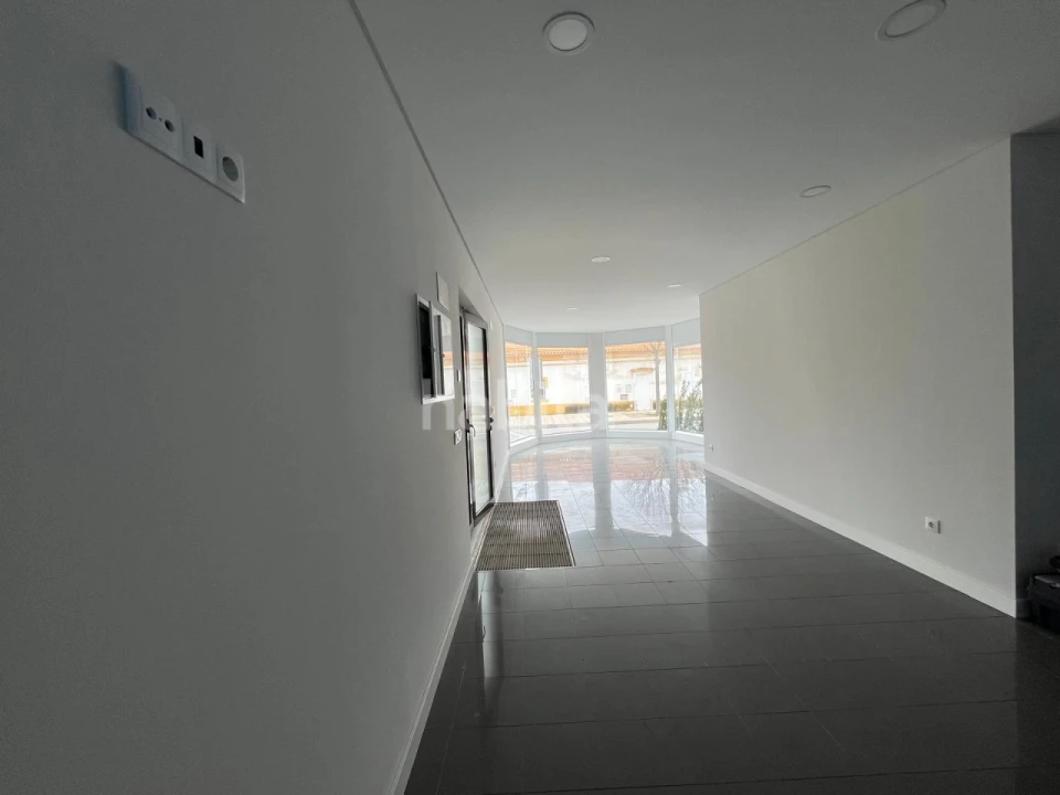 Apartamento T2 para Venda em Sines Foto 2