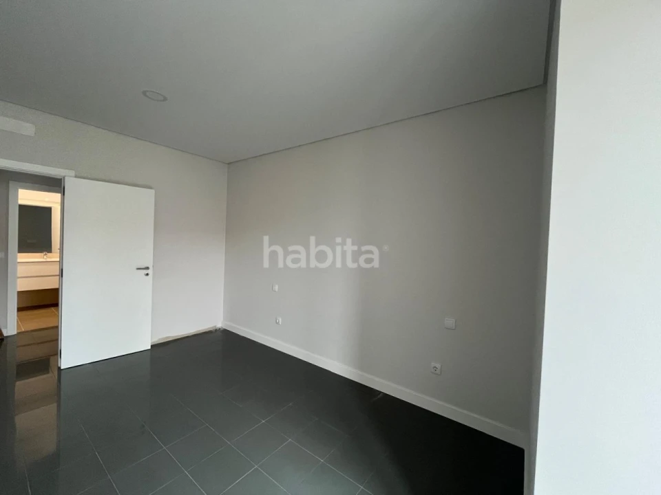 Apartamento T2 para Venda em Sines Foto 11
