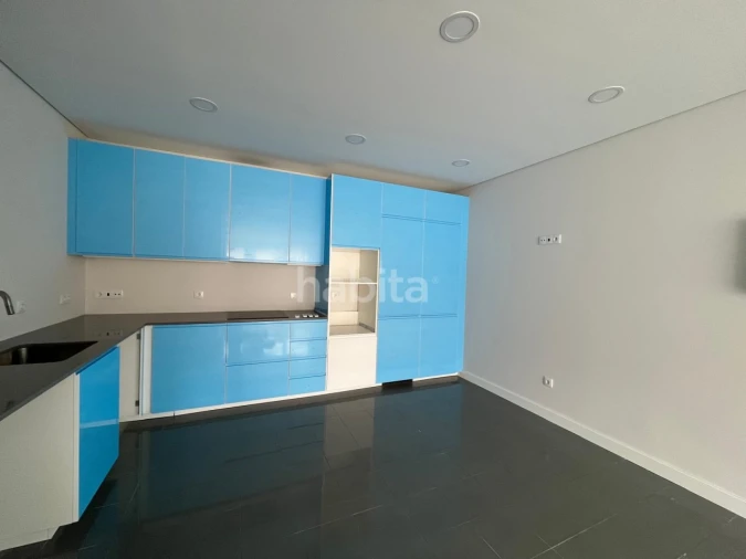 Apartamento T2 para Venda em Sines Foto 8