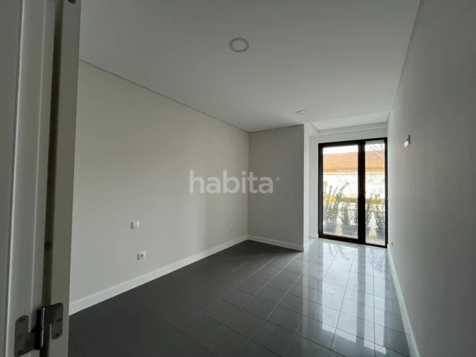 Apartamento T2 para Venda em Sines Foto 9