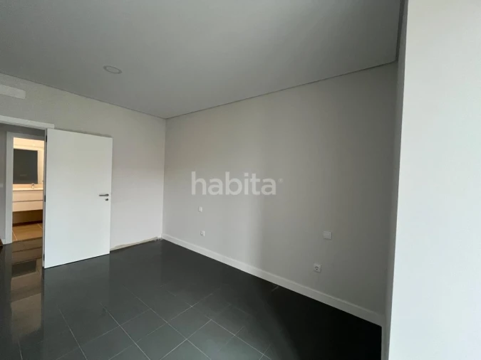 Apartamento T2 para Venda em Sines Foto 11