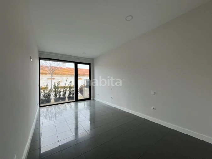 Apartamento T2 para Venda em Sines Foto 12