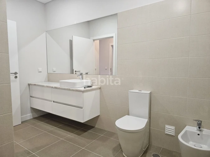 Apartamento T2 para Venda em Sines Foto 18