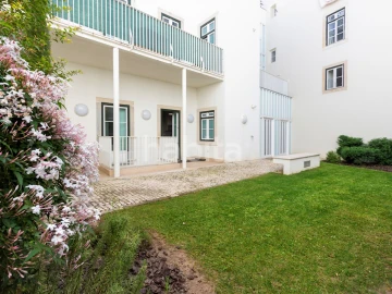 Apartamento T4 para Venda em Santa Maria Maior
