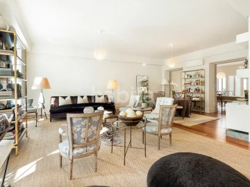 Apartamento T4 para Venda em Santa Maria Maior