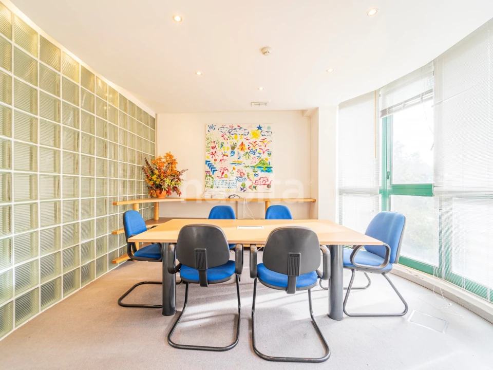 Escritório para Venda em Algés, Linda-A-Velha e Cruz Quebrada-Dafundo Foto 13