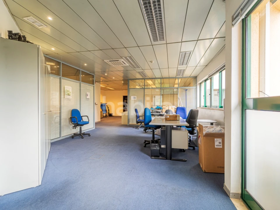 Escritório para Venda em Algés, Linda-A-Velha e Cruz Quebrada-Dafundo Foto 28