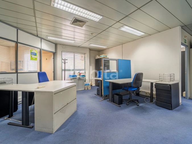 Escritório para Venda em Algés, Linda-A-Velha e Cruz Quebrada-Dafundo Foto 5