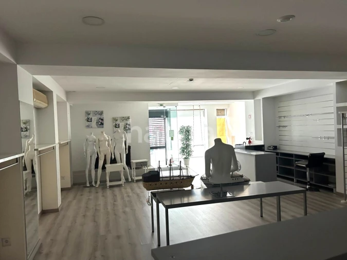 Loja para Venda em São João da Madeira Foto 6